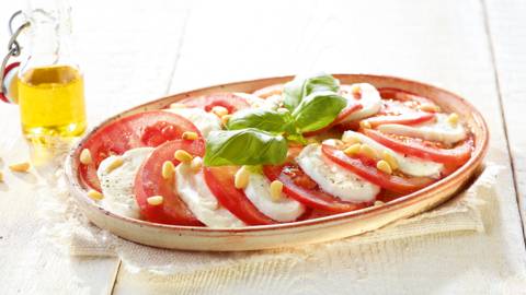Carpaccio de tomates avec mozzarella di Bufala