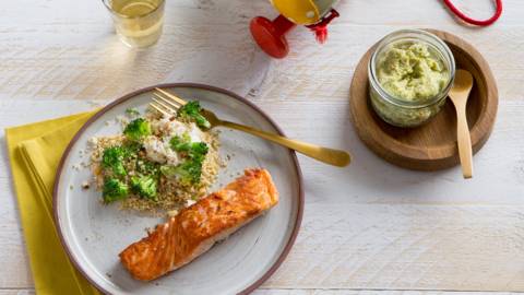 Quinoa au saumon grillé, ricotta et brocoli