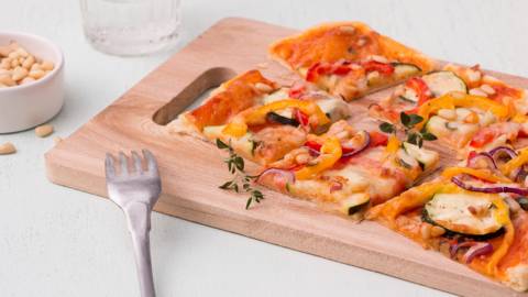 Pizza légère aux légumes d'été