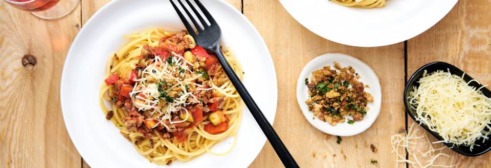 Spaghetti bolognaise et topping crunchy